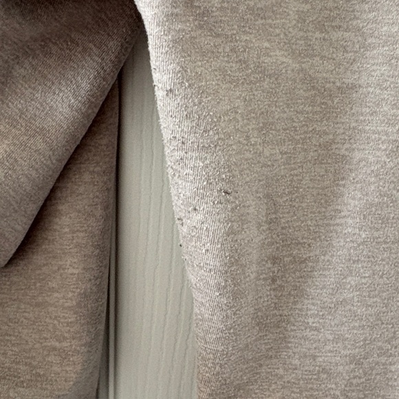 Vuori Women’s Boyfriend Joggers - Picture 10 of 15